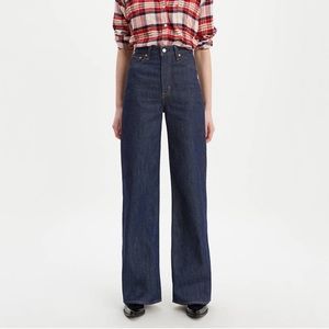 NWT Premium Levi’s Ribcage Wide Leg Jean